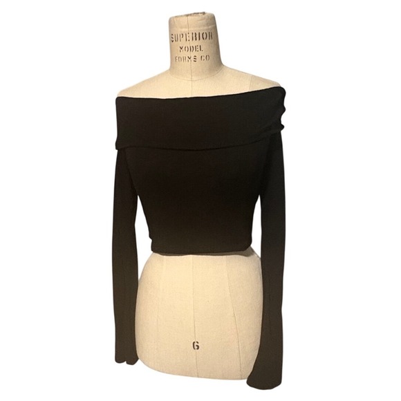 Y2K Black Off Shoulder Crop Top Euphoria Dark Going‎ Out  Rodeo Top Size 2 - Picture 6 of 9